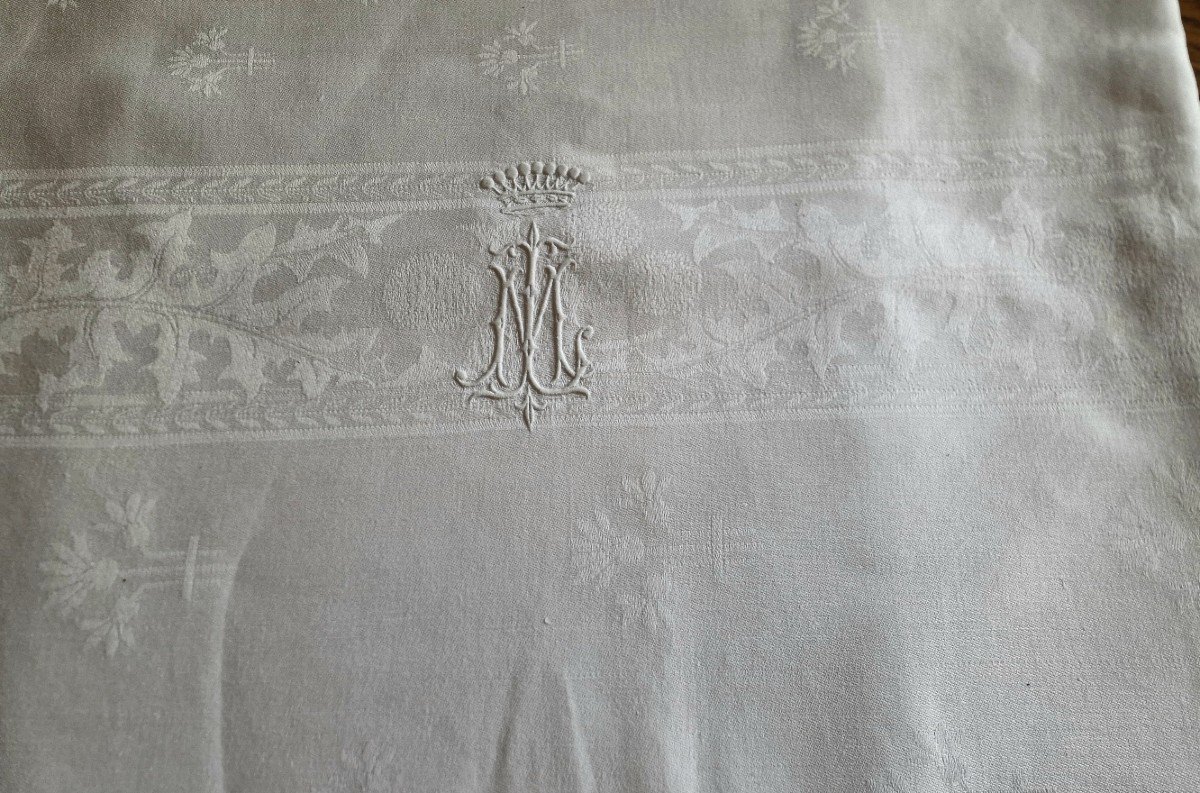 Linen Damask Tablecloth - Thistle And Flower Patterns - Monogram Under Count's Crown-photo-4