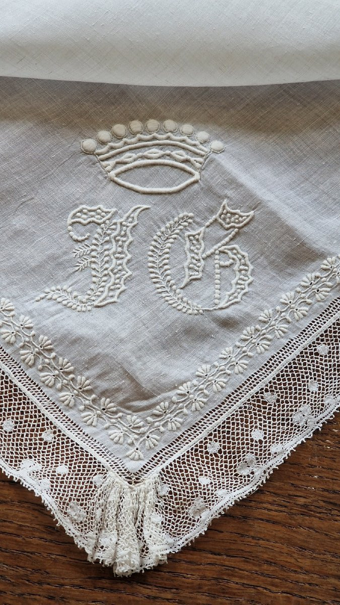 Baptist Wedding Handkerchief - Monogram "jg" Under Count's Crown-photo-3