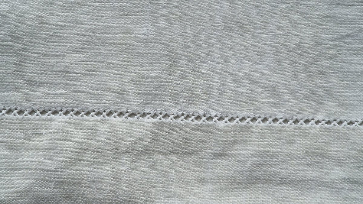 Drap Brode Avec Grand Monogramme - Ornmentation Brode A La Main - Trousseau-photo-4