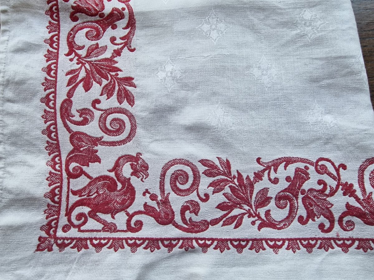 DIX SERVIETTES DE TABLE - MOTIFS CHIMERES - NIII - BORDURES ROUGES-photo-3
