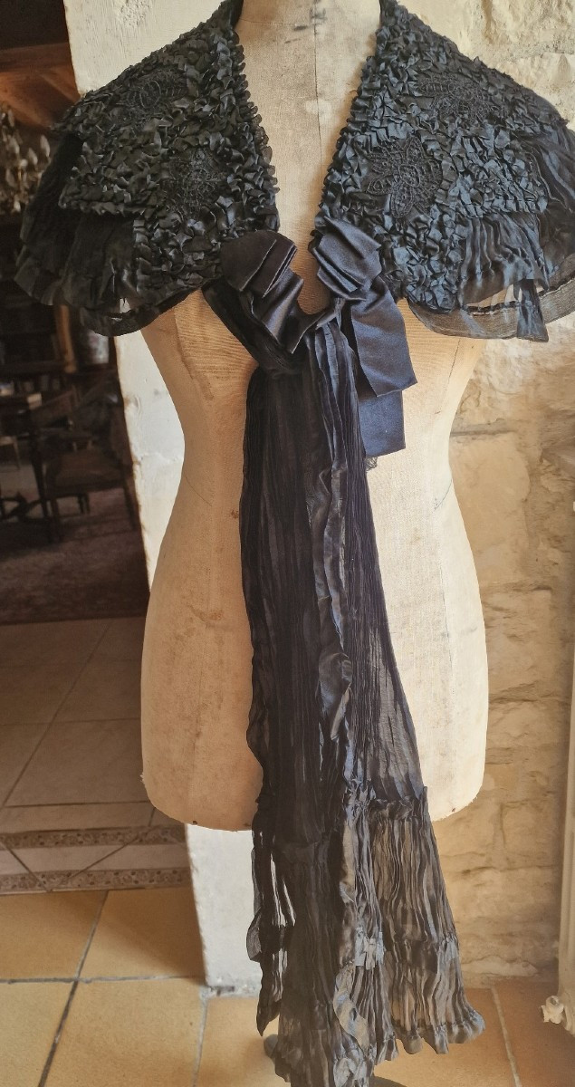Cape Or Evening Shoulder Cover - Silk And Chiffon - 1900