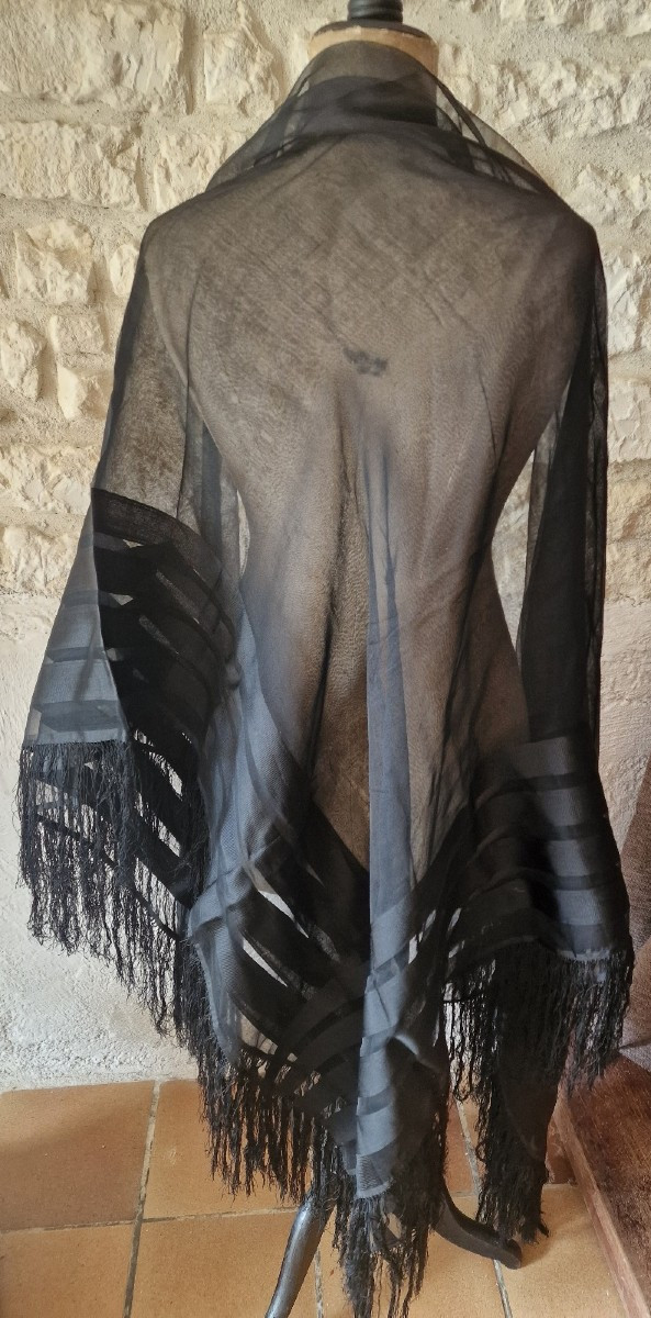 Grenadine Shawl - Black - Period Niii - Large Dimensions