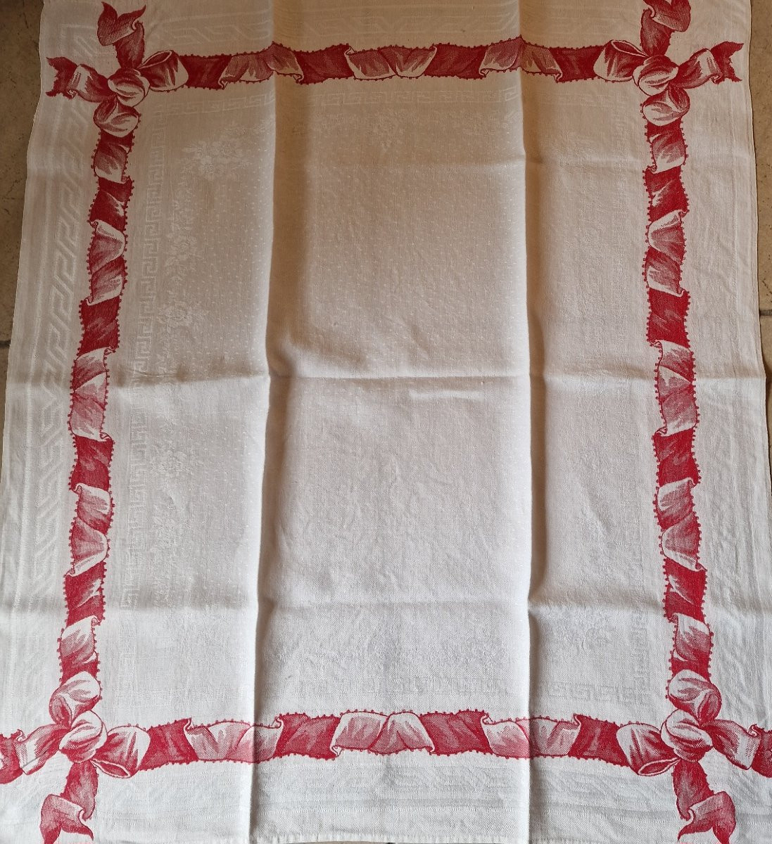 ENSEMBLE DE SIX  SERVIETTES DE TABLE - MOTIFS DE RUBANS ROUGES - XIXème-photo-2