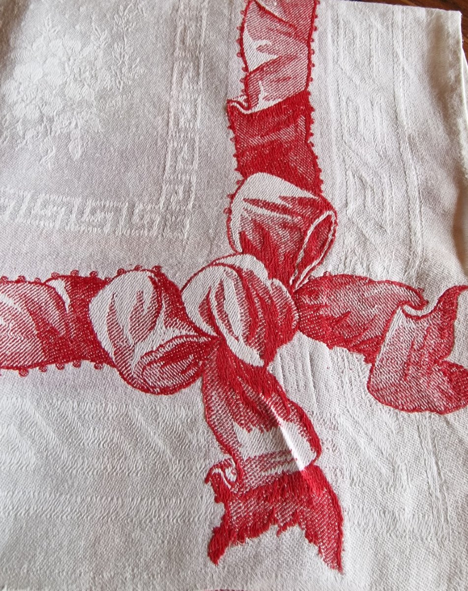 ENSEMBLE DE SIX  SERVIETTES DE TABLE - MOTIFS DE RUBANS ROUGES - XIXème-photo-4
