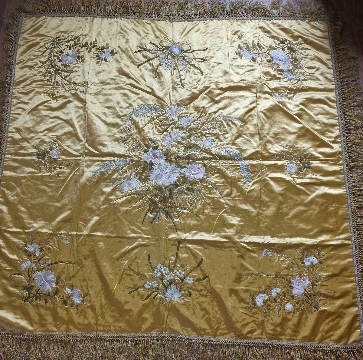 NAPPE SOIE OR -  REBRODEE A LA MAIN - NAPOLEON III - 