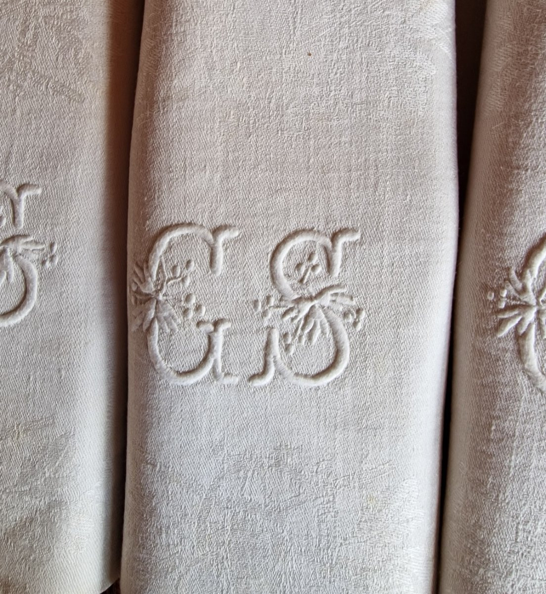 ENSEMBLE DE ONZE SERVIETTES DE TABLE - MOTIFS "CHASSE AUX CANARDS" - MONOGRAMME" CS"-photo-3