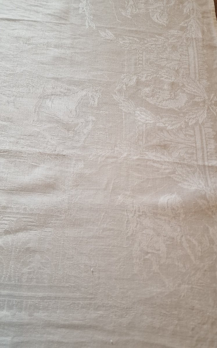 "SERIE DE SIX SERVIETTES DE TABLE - LIN PROBABLEMENT COURTRAI - MOTIFS EQUIDES"-photo-4