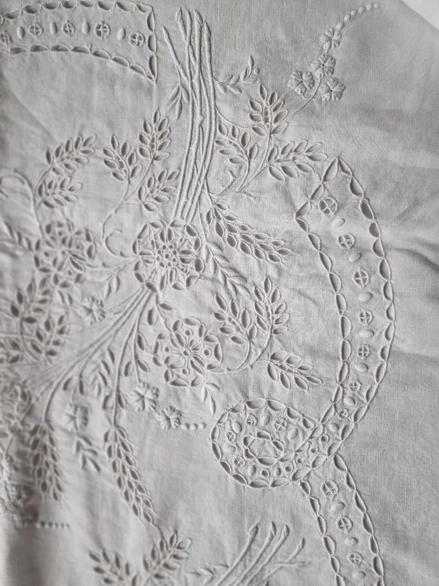 DRAP FIL ACEC SES DEUX TAIES ASSORTIES - IMPORTANTES BRODERIES - XIXème-photo-1