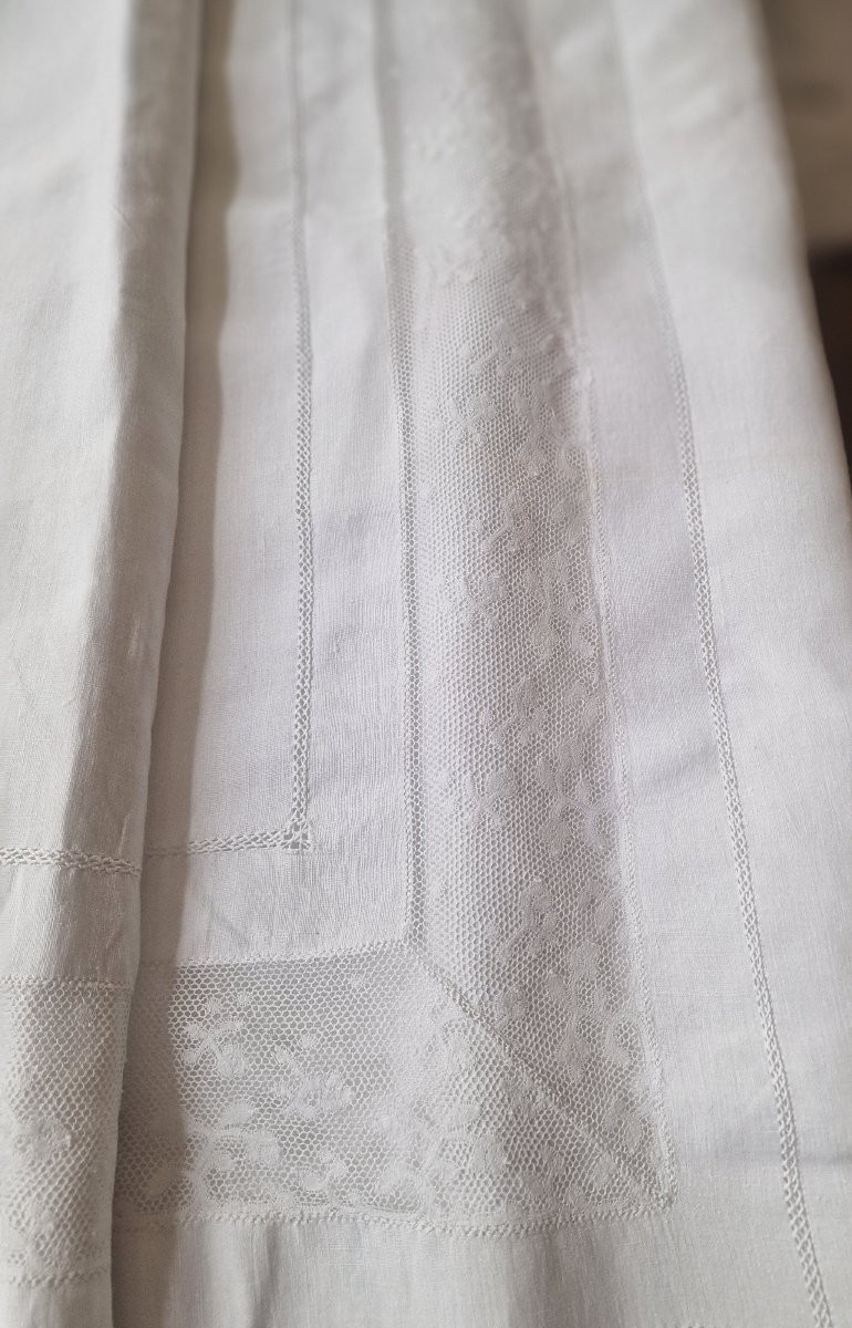 DRAP EN FIL - ENTRE DEUX DENTELLE DE MILAN - XXème - MONOGRAMME SOUS COURONNE - 250 cm de LARGE-photo-3