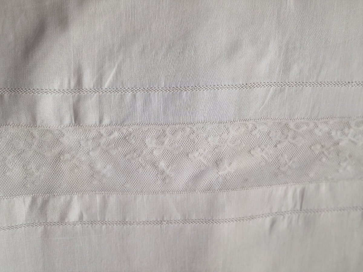 DRAP EN FIL - ENTRE DEUX DENTELLE DE MILAN - XXème - MONOGRAMME SOUS COURONNE - 250 cm de LARGE-photo-1