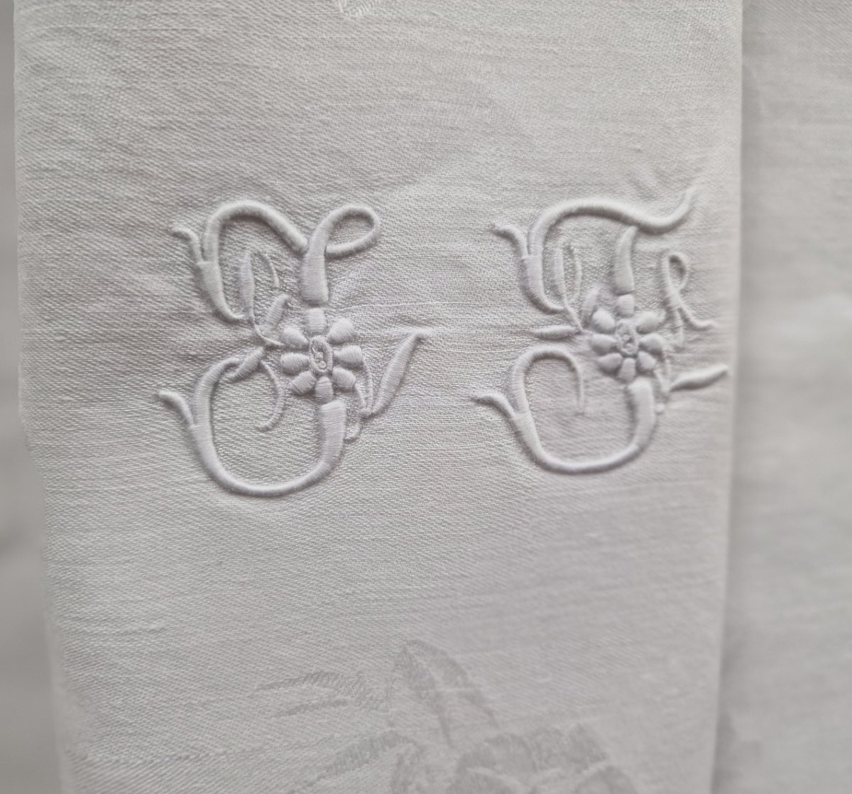 SERIE DE HUIT SERVIETTES DE TABLE - LIN   - MONOGRAMME JF - XIXème-photo-3
