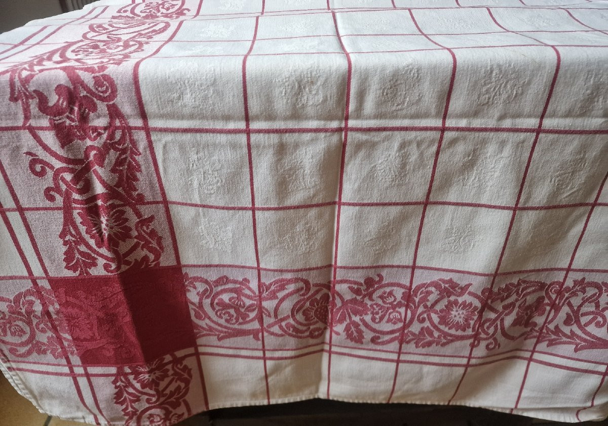 NAPPE DAMASSEE CARREE  - XXème -ROUGE ET BLANCHE-photo-3