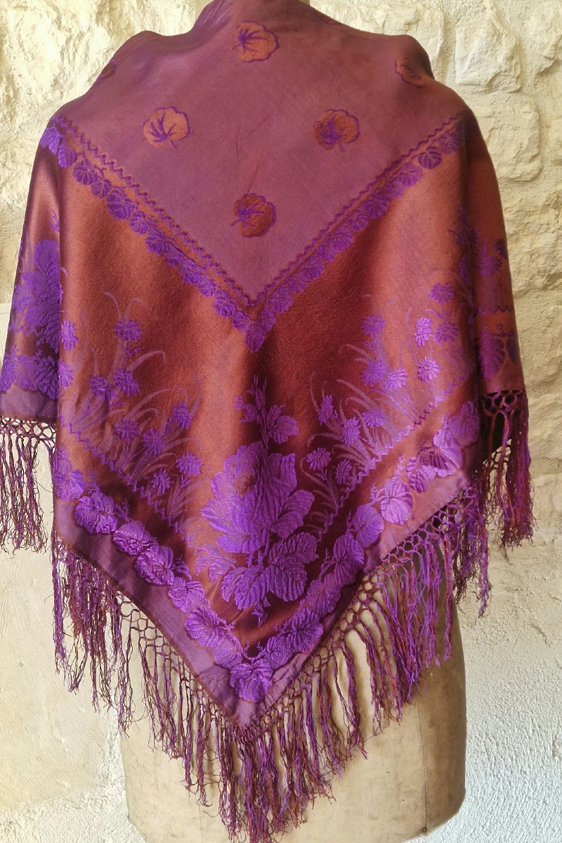 POINTE/CHALE -  SOIE DAMASSEE - DEUX TONS - FIN XIXème