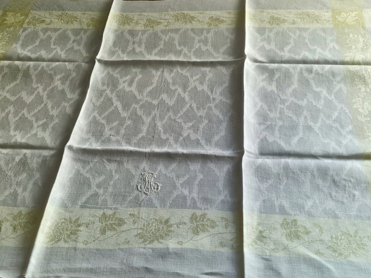 Nine Napkins - Monogram "me" - Pastel Border - 19th Century-photo-3