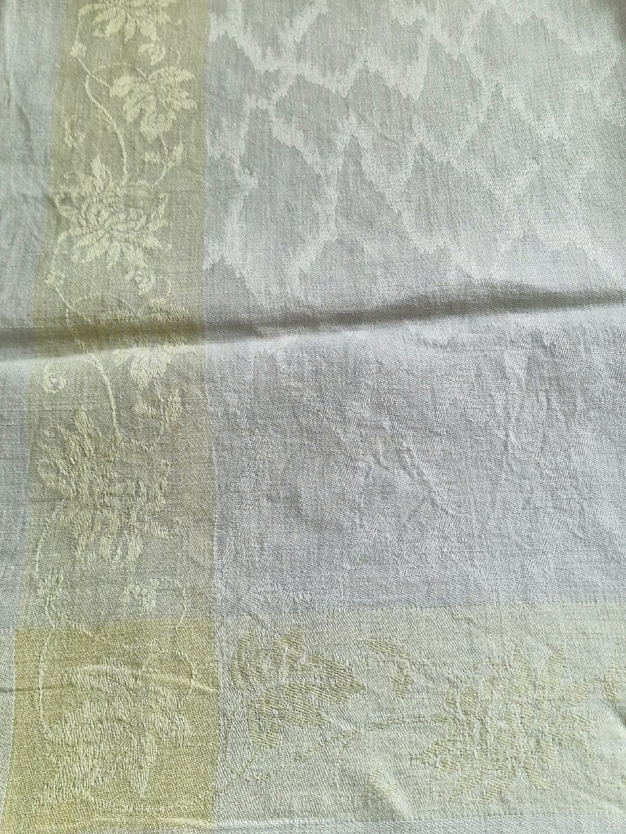 Nine Napkins - Monogram "me" - Pastel Border - 19th Century-photo-2