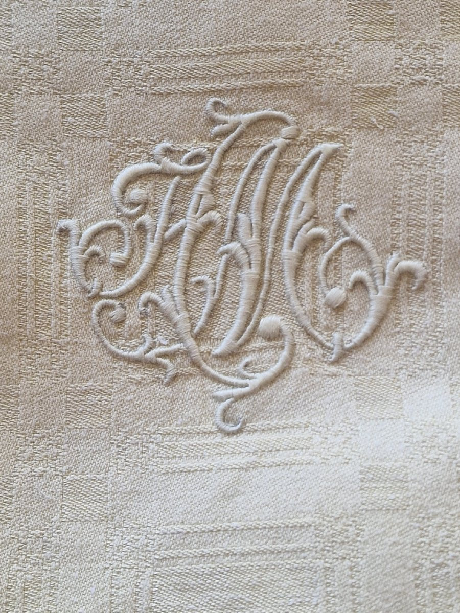 SIX SERVIETTES DE TABLE - JAUNE PALE - DAMASSE - MONOGRAMME "TCM"-photo-2