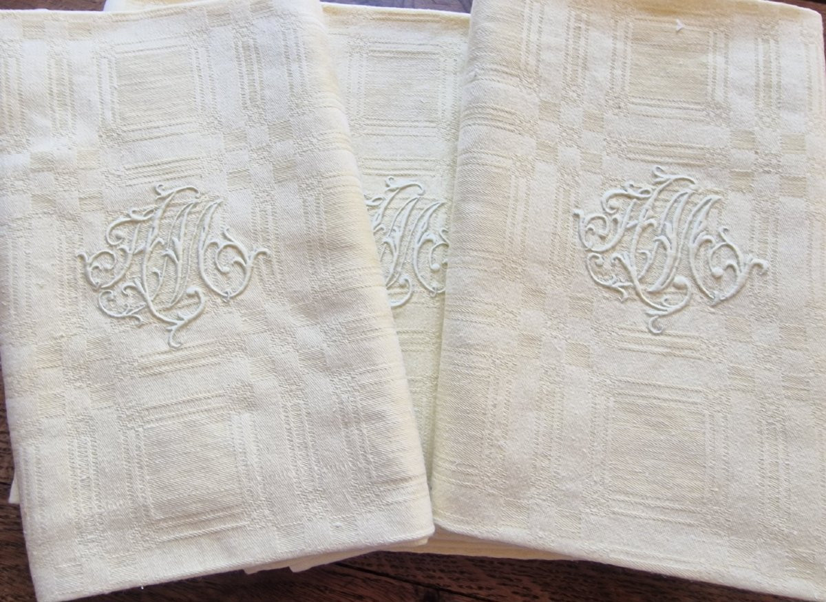 SIX SERVIETTES DE TABLE - JAUNE PALE - DAMASSE - MONOGRAMME "TCM"-photo-4