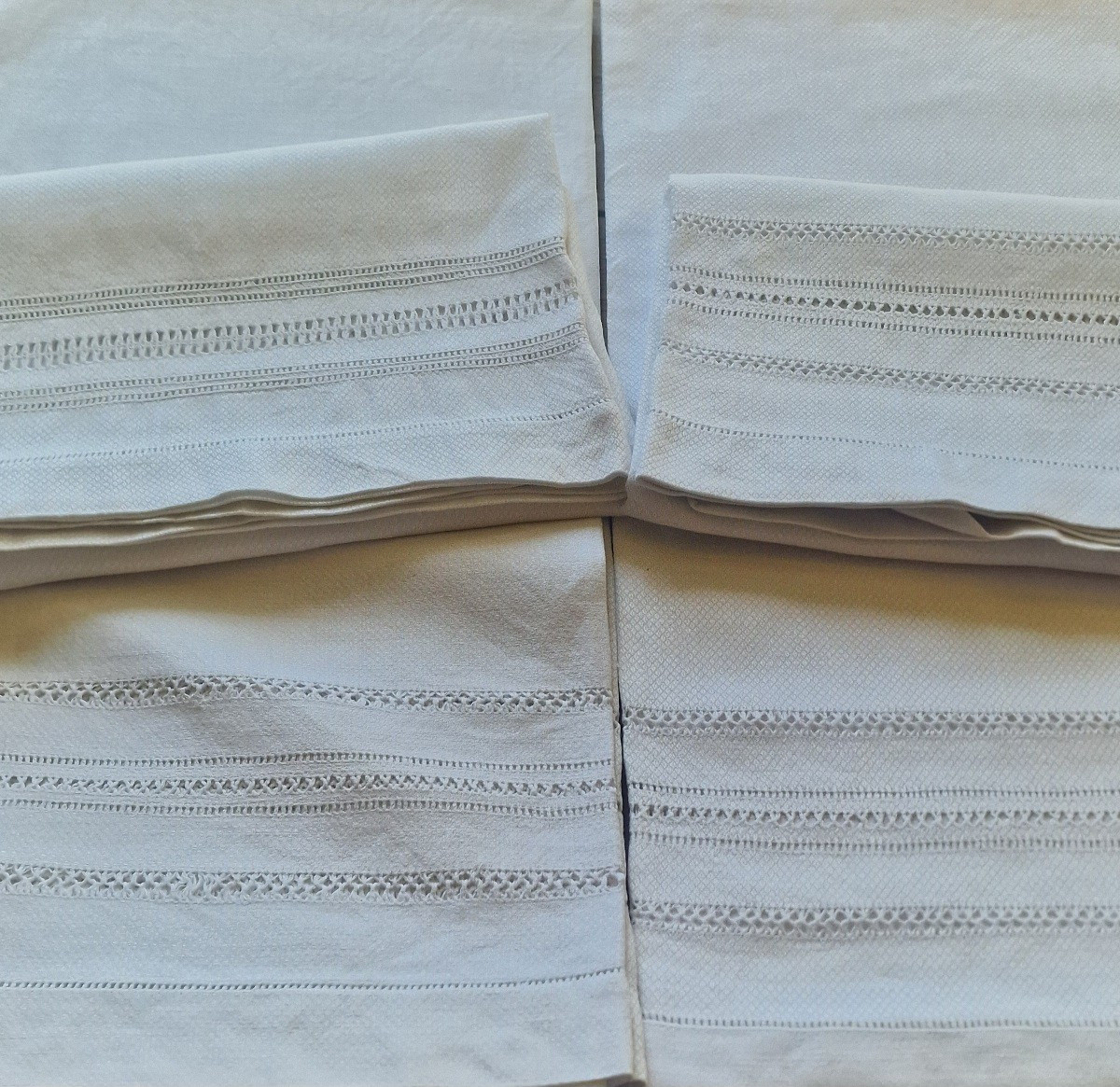 SUITE DE SIX SERVIETTES TOILETTE/VISAGE - 1930 - BLANCHES -