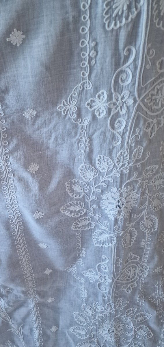 RIDEAU BRODERIE CORNELY SUR MOUSSELINE DE COTON - FIN XIXème-photo-2