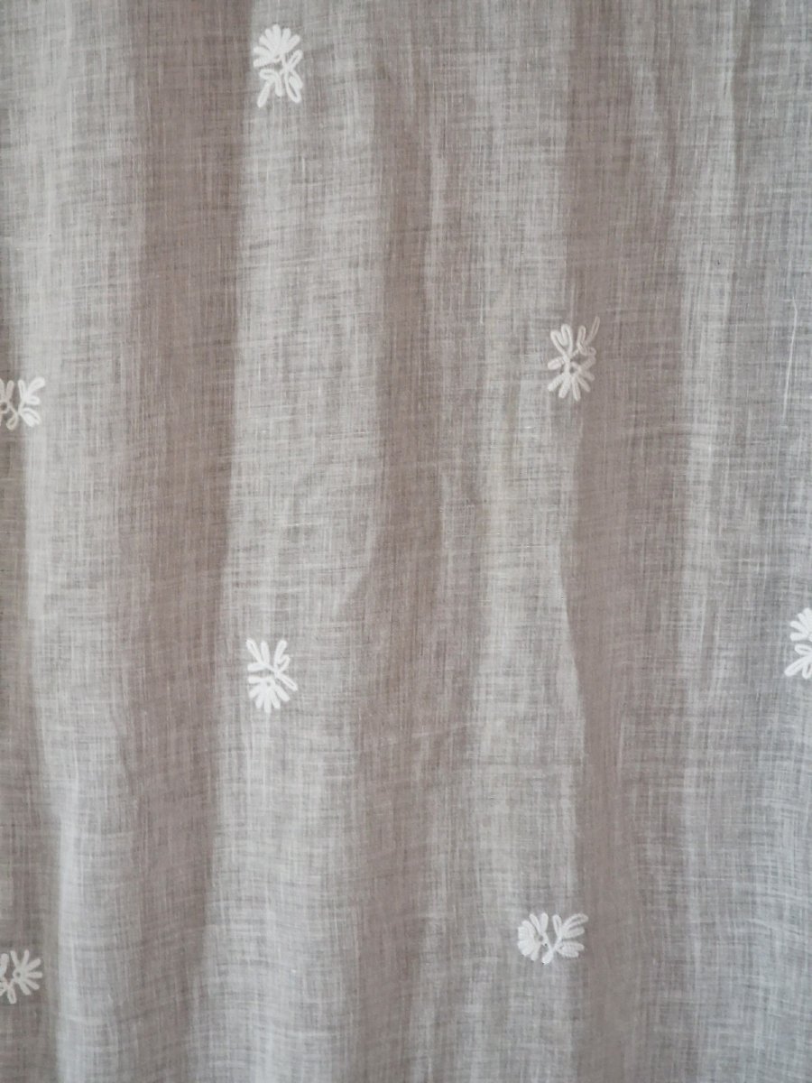 BRODERIE CORNELY POUR CE RIDEAU DE BELLES DIMENSIONS - DEBUT XXème-photo-4