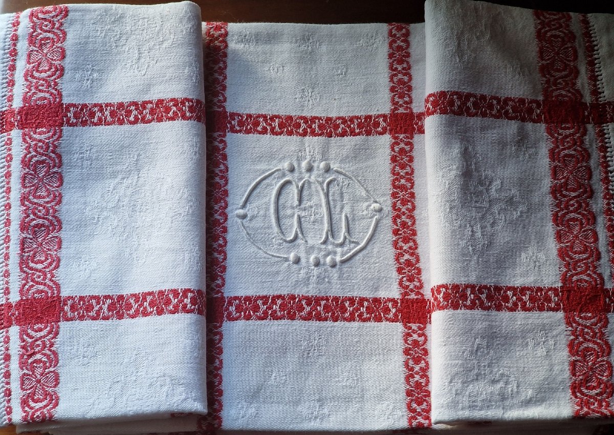 Six Napkins - White Background With Red Strips - "cl" Monogram