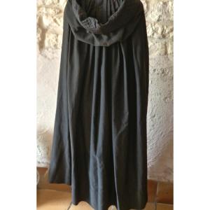  Long Women's Cape - 19th Century - Hood - Quilting - Black
