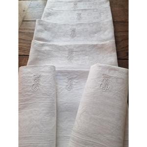 Set Of 7 Table Napkins - Monogram "be" - County Crown