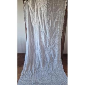 RIDEAU BRODERIE CORNELY SUR MOUSSELINE DE COTON - FIN XIXème