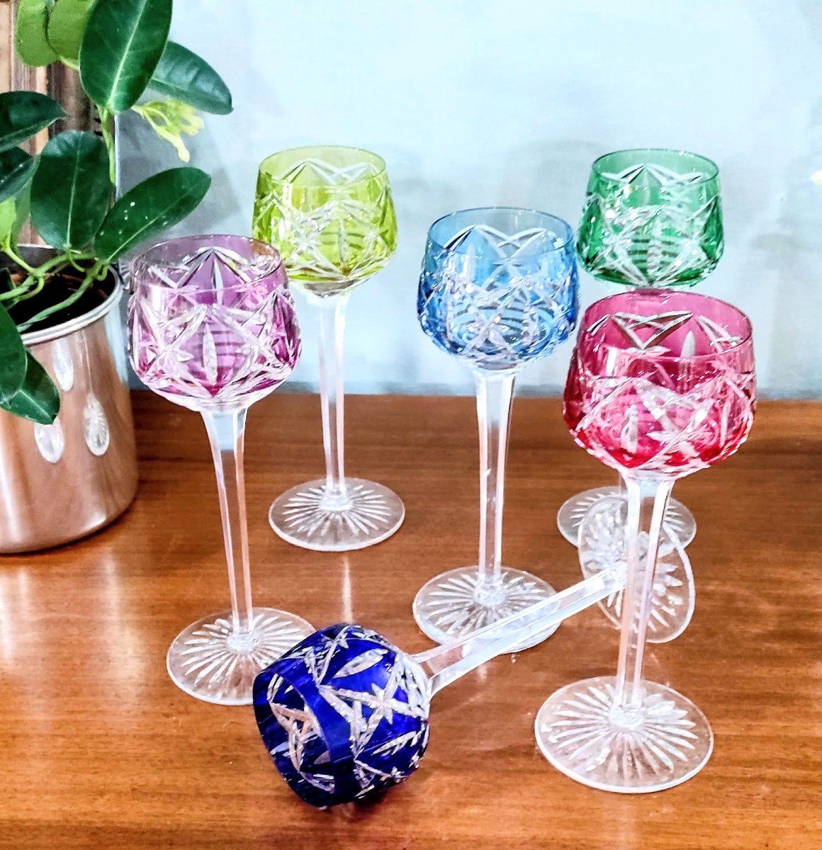 Cristallerie   Saint  Louis  Ensemble  De  6  Verres  à  Vin  Blanc  Couleur  " Roemer "