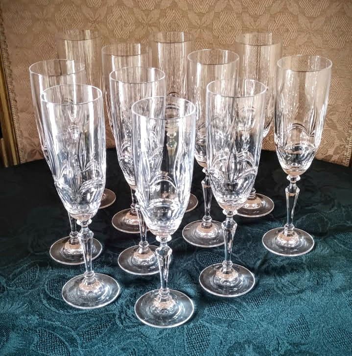Set Of 11 Lorraine Crystal Champagne Glasses -photo-2