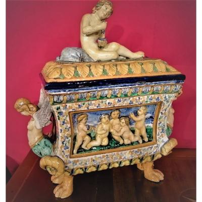 19th Italian Majolica  Chest  Or  19th  Slip  Urn