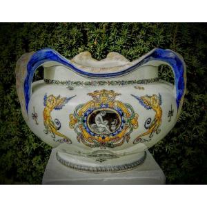 Cache   Pot en  Faïence  de  Gien   XIX ème   décor   Renaissance   Italienne