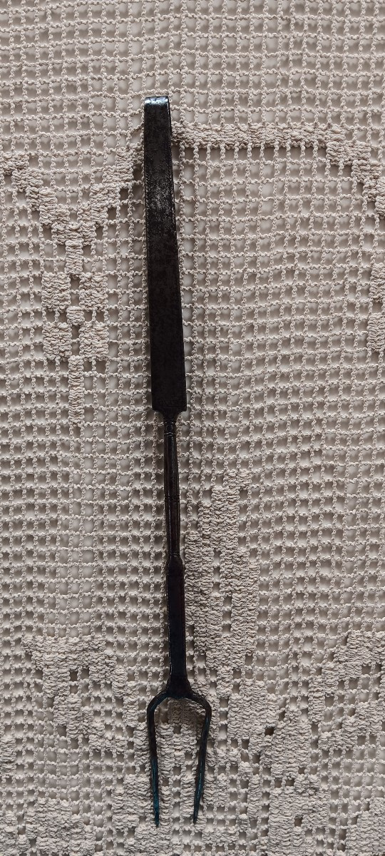 Rot/atre Fork - 18th Century