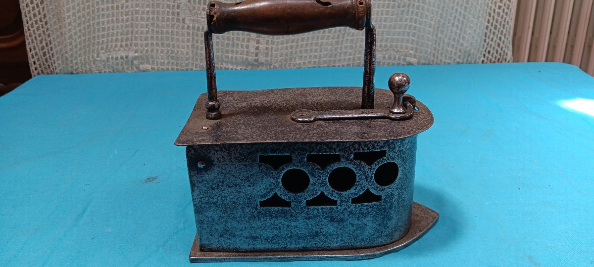 18th Century Iron-photo-2