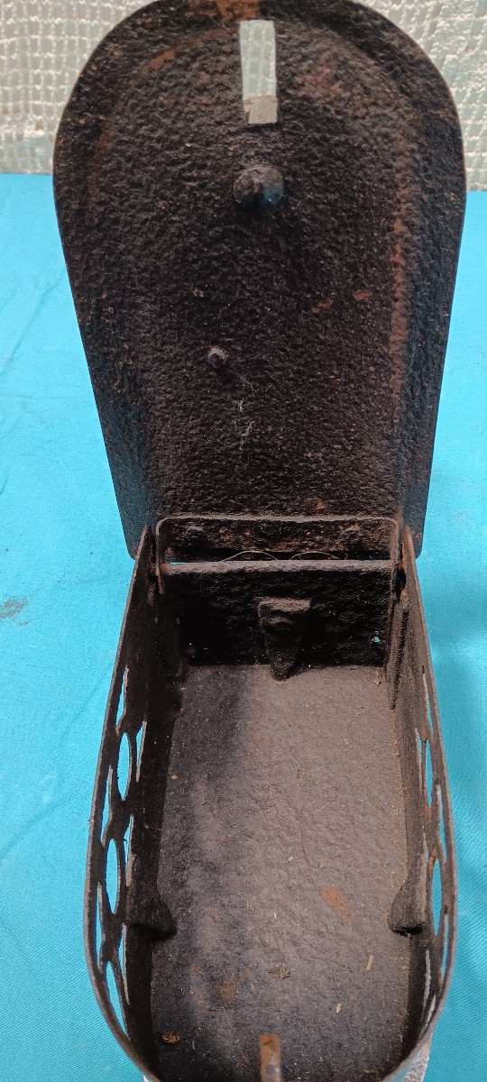 18th Century Iron-photo-3