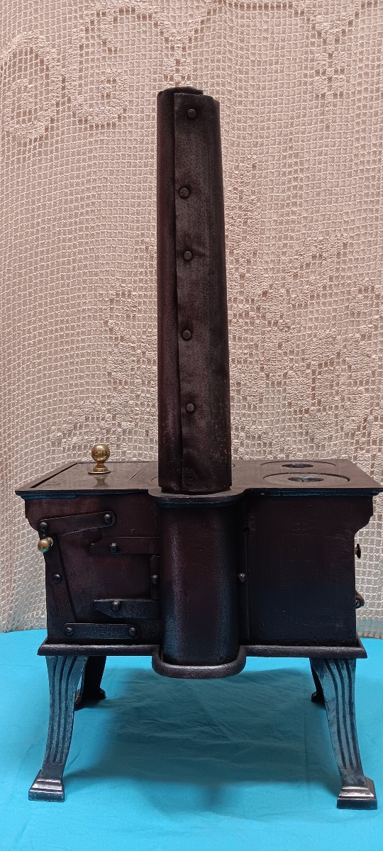 Miniature Cast Iron Stove, Dupont Brand In Fallon - 18th Century-photo-3