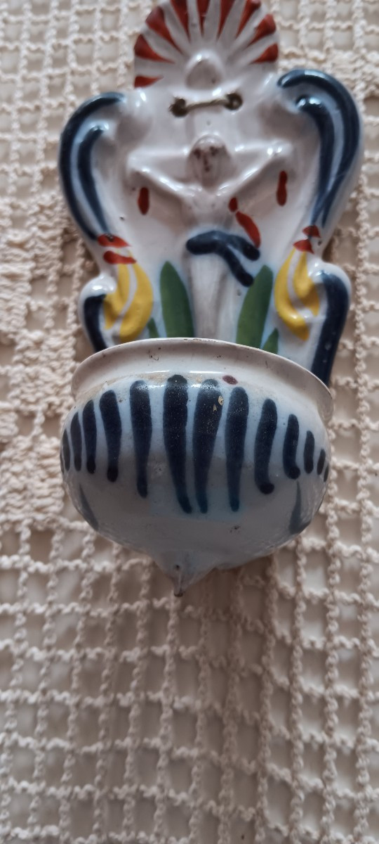Bénitier en faience de Roanne - Début XIX siècle-photo-2