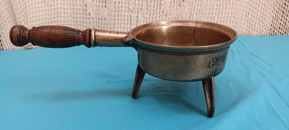 Bronze Apothecary Crucible - 18th Century.