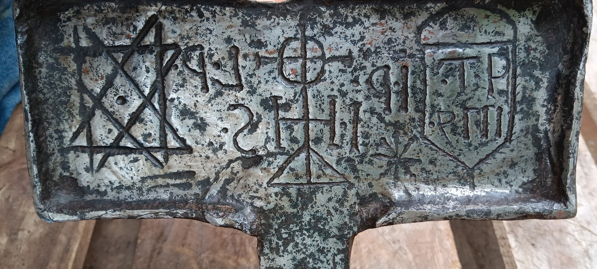 18th Century Wedding Waffle Mold-photo-2