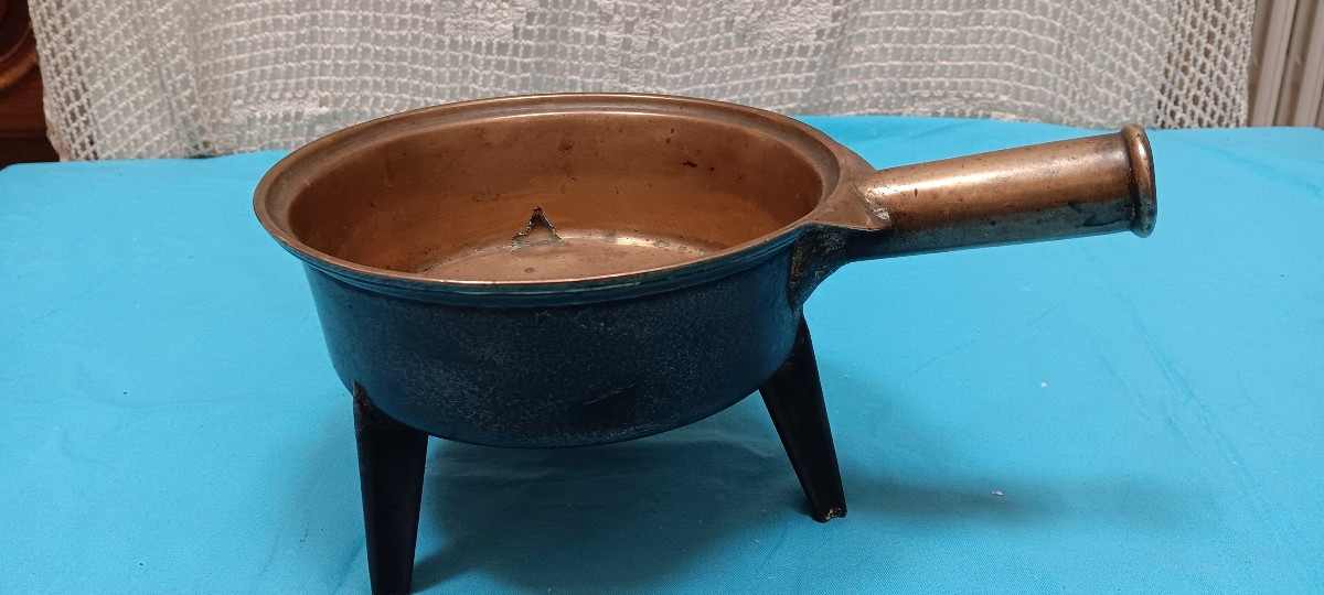 Bronze Apothecary Crucible - 18th Century.