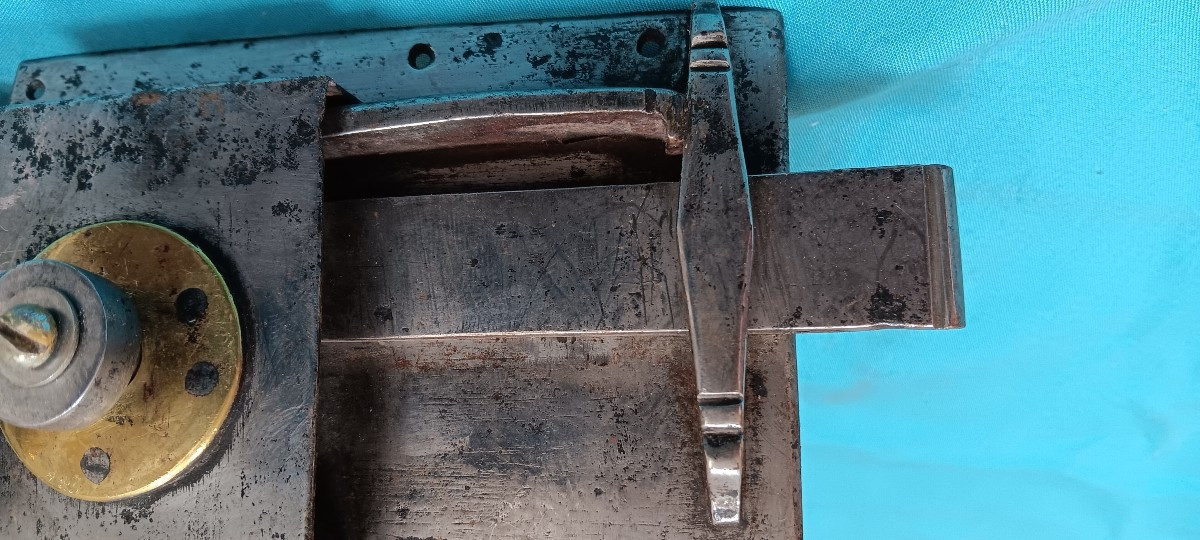 Serrure de porte intérieure fer forgé  - XVIII ou XIX siècle-photo-3