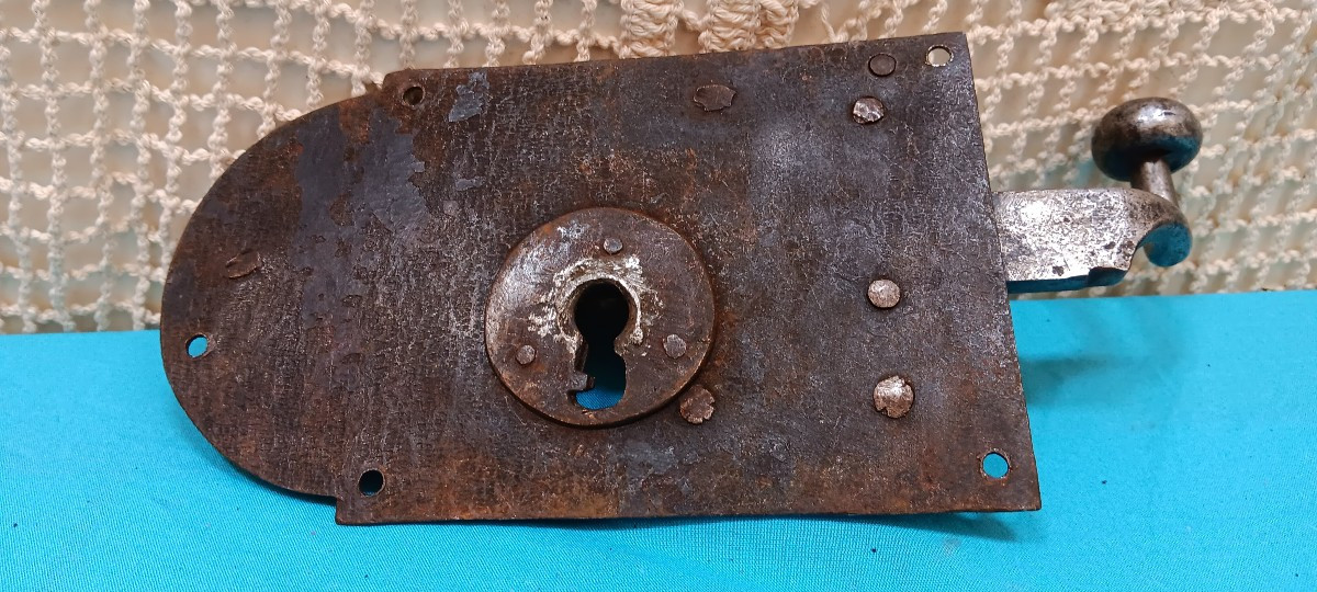 Wrought Iron Interior Door Lock - 18th Century-photo-2