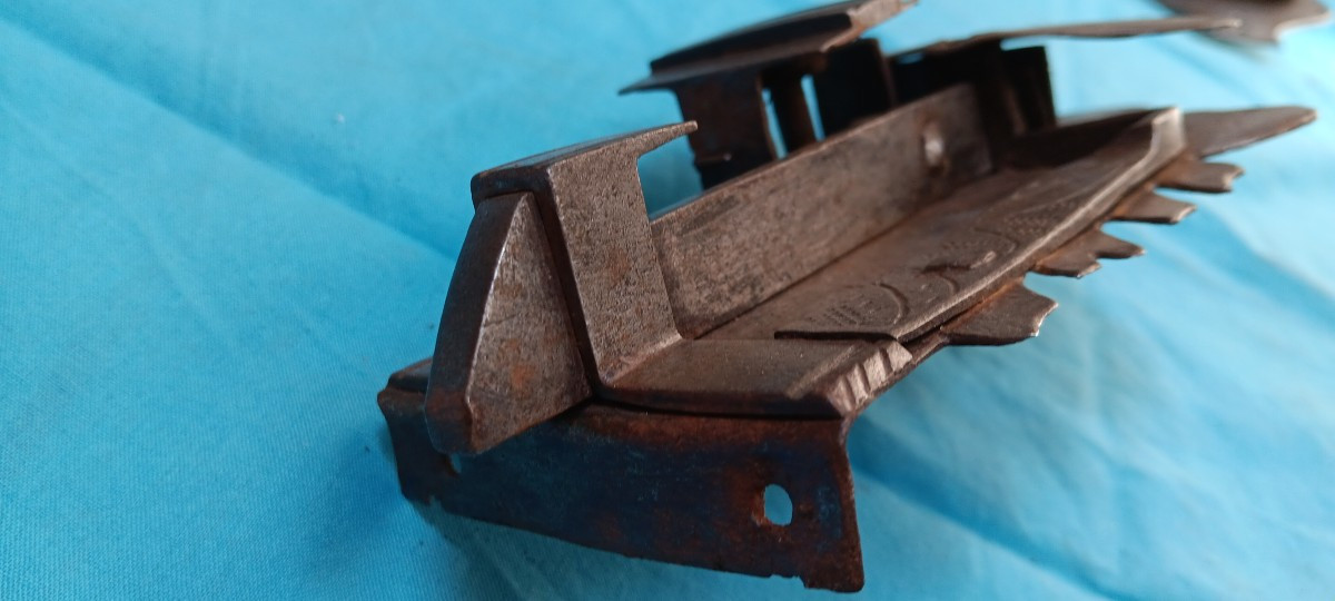Alsatian Chest Lock - 18th Century.-photo-3