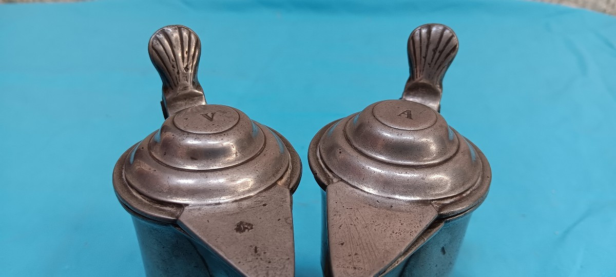 Liturgical Pewter Cruets - 18th Or 19th Century-photo-1