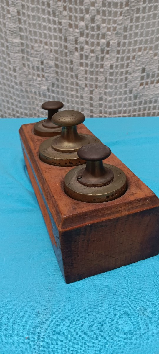 Boite de poids de 4 kg laiton - XIX siècle-photo-3