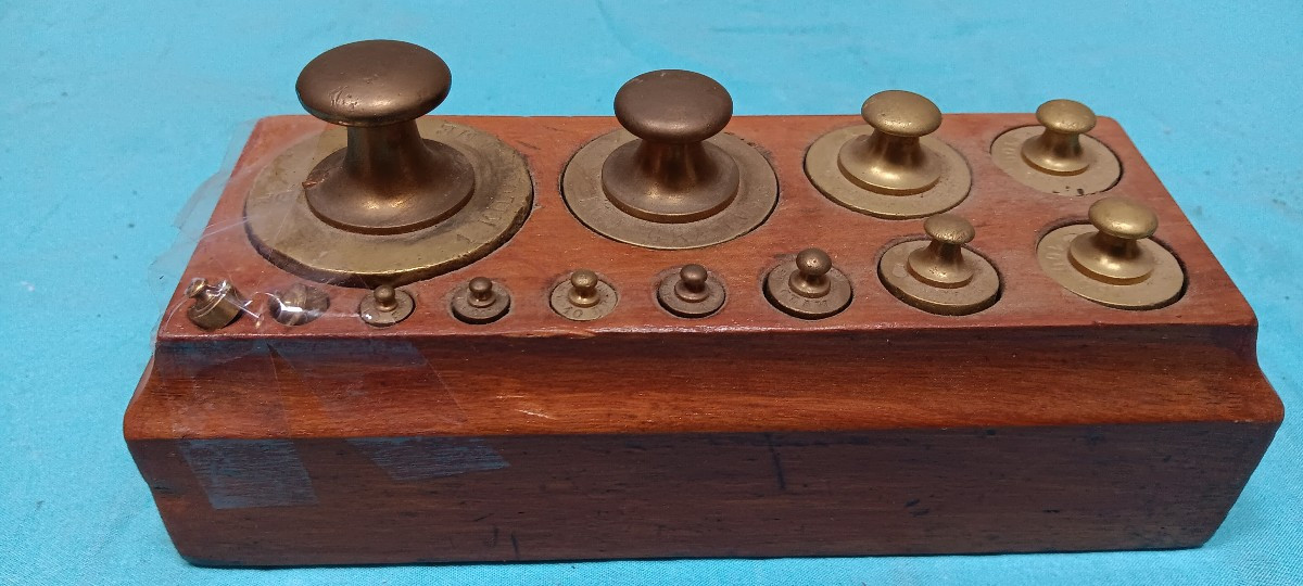 2 Kg Brass Weight Box - 19th Century