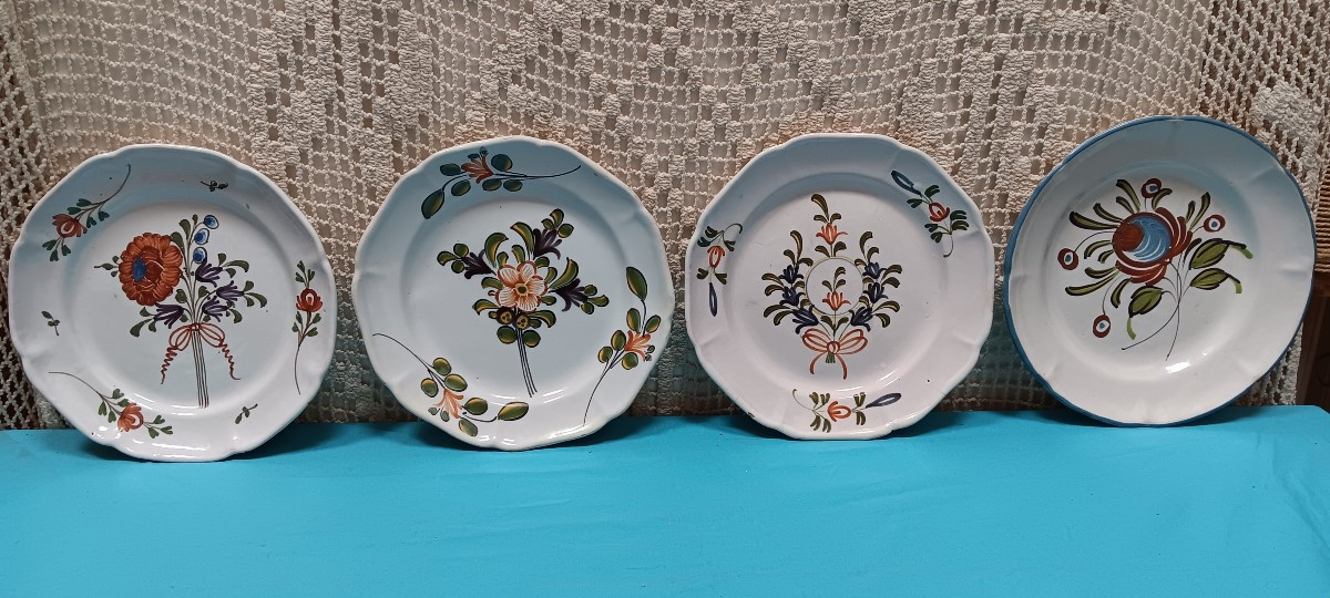 Four Epinal Plates With Flowers - Late 18th, Early 19th Century