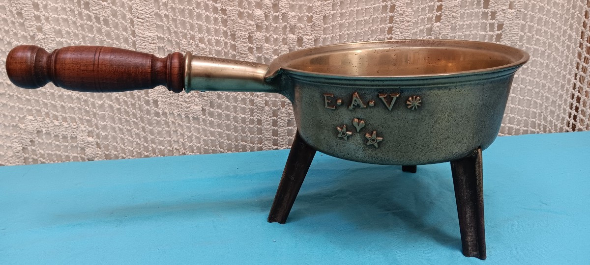 Bronze Apothecary Crucible - 18th Century