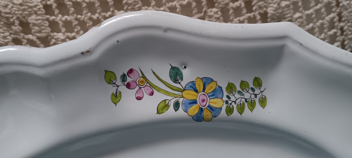 Strasbourg Dish With Indian Flower Motif - 18th Century-photo-1
