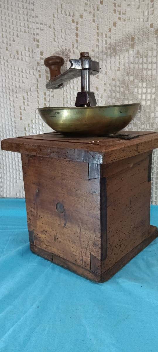 19th Century Countertop Coffee Grinder-photo-2